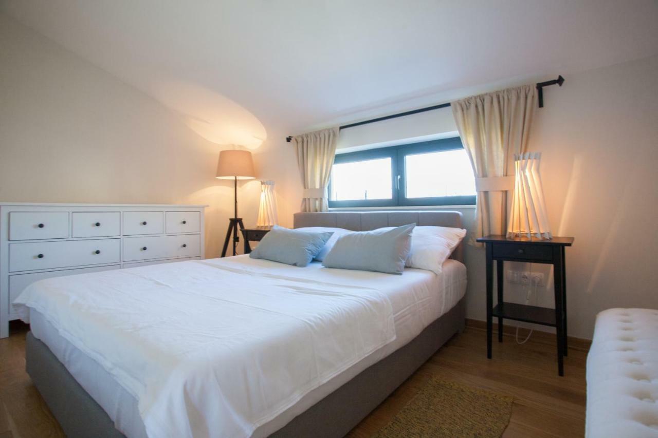 Bella Vista Suites Ngoại thất bức ảnh